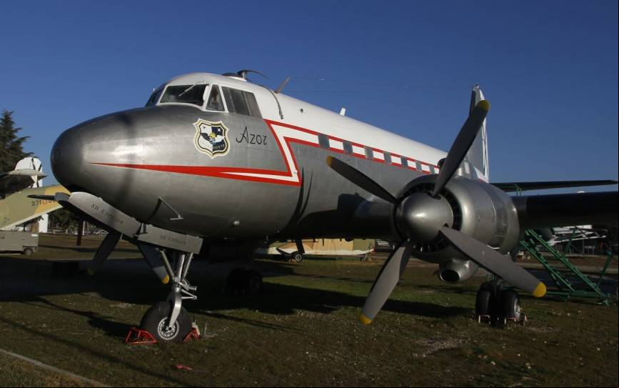 Este CASA C-207A