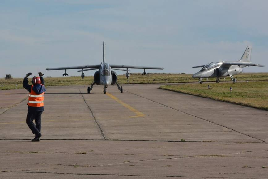 Jets Pampa durante los ejercicios (Luis Pi