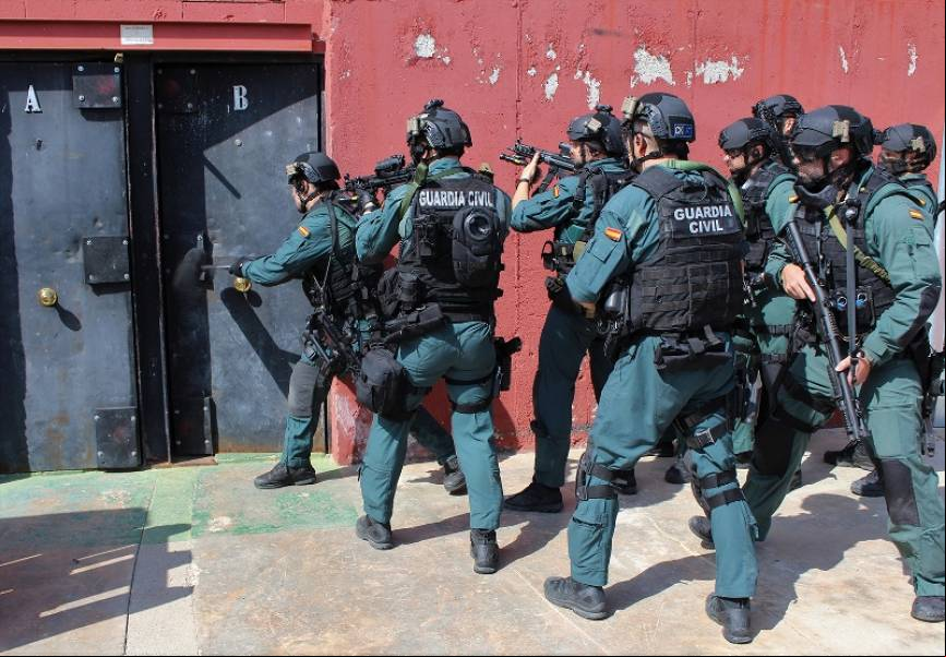 563 Rehenes liberados, m