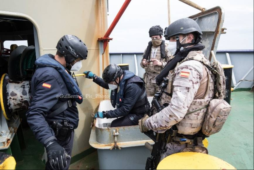 Aunque este tipo de operaciones son siempre el fruto de largas investigaciones, realizar un registro en buques de este tama