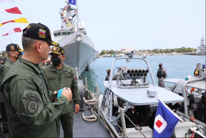 La primera lancha interceptora clase Orinoco tipo Damen Interceptor 1102, armada con un lanzacohetes m