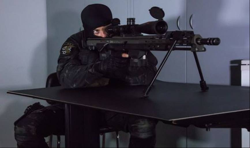 Aunque los tiradores poseen un importante catalogo de trajes ghillie para diferentes situaciones ,lo cierto es que lo habitual son los puestos de tirador como el reflejado sobre estas lineas.