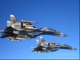 Cazabombarderos Sukhoi Su-30Mk2 del GAC "Diablos", armados con misiles R-27ET, R-27ER, R-73E y R-77 (Foto: Aviaci