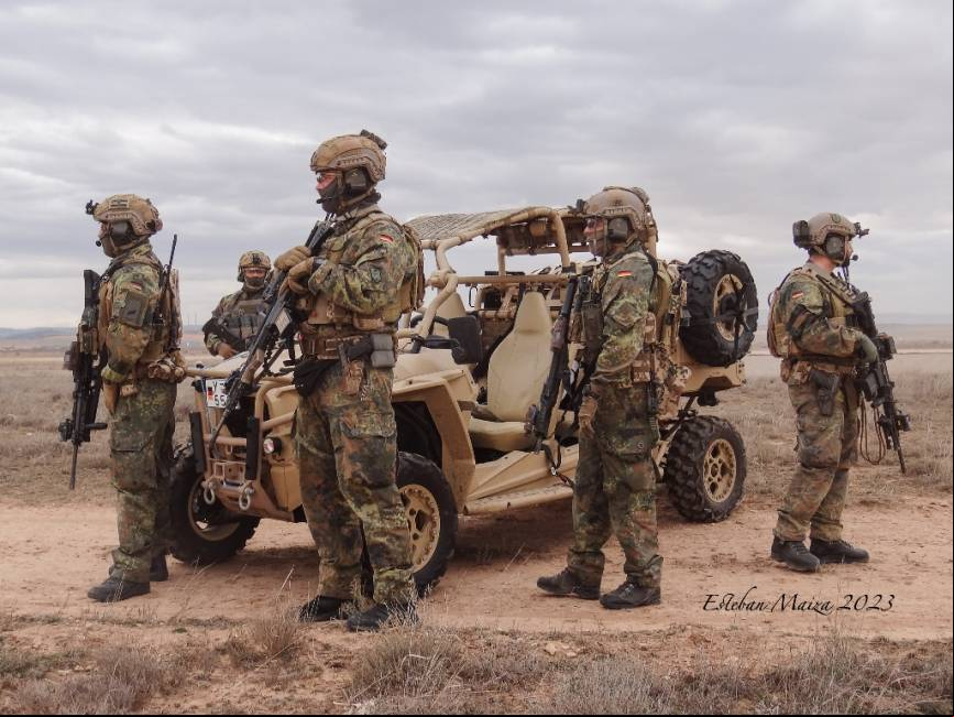 El Air Mobility Protection Team alem
