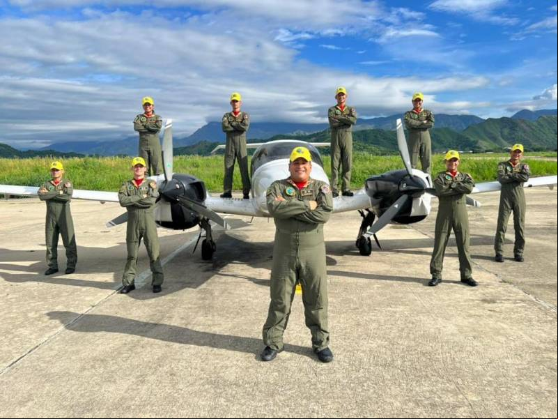 Los nuevos pilotos militares venezolanos que obtuvieron sus alas en las especialidad de helic