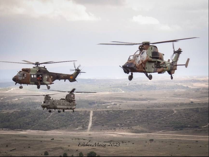 Una patrulla mixta de helic