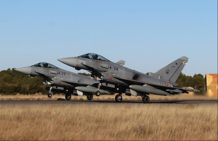 Dos Eurofighter del Ala 14 del Ej