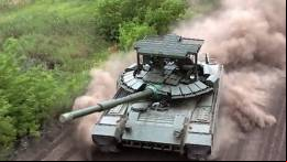 Carro de combate T-80BVM (modelo 2023)