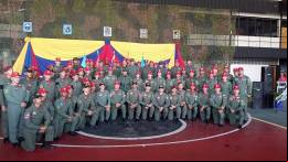 Los nuevos pilotos junto al Alto Mando Militar de la FANB. (Foto: AMB)