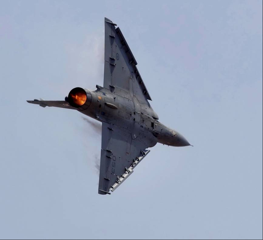 Mirage 2000DP, tras despegar y ascender a 30