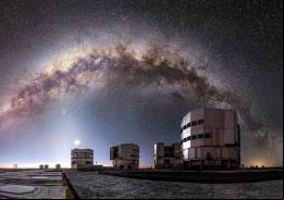 Observatorio Paranal y vista de la DIPRIDA de la Armada de Chile.